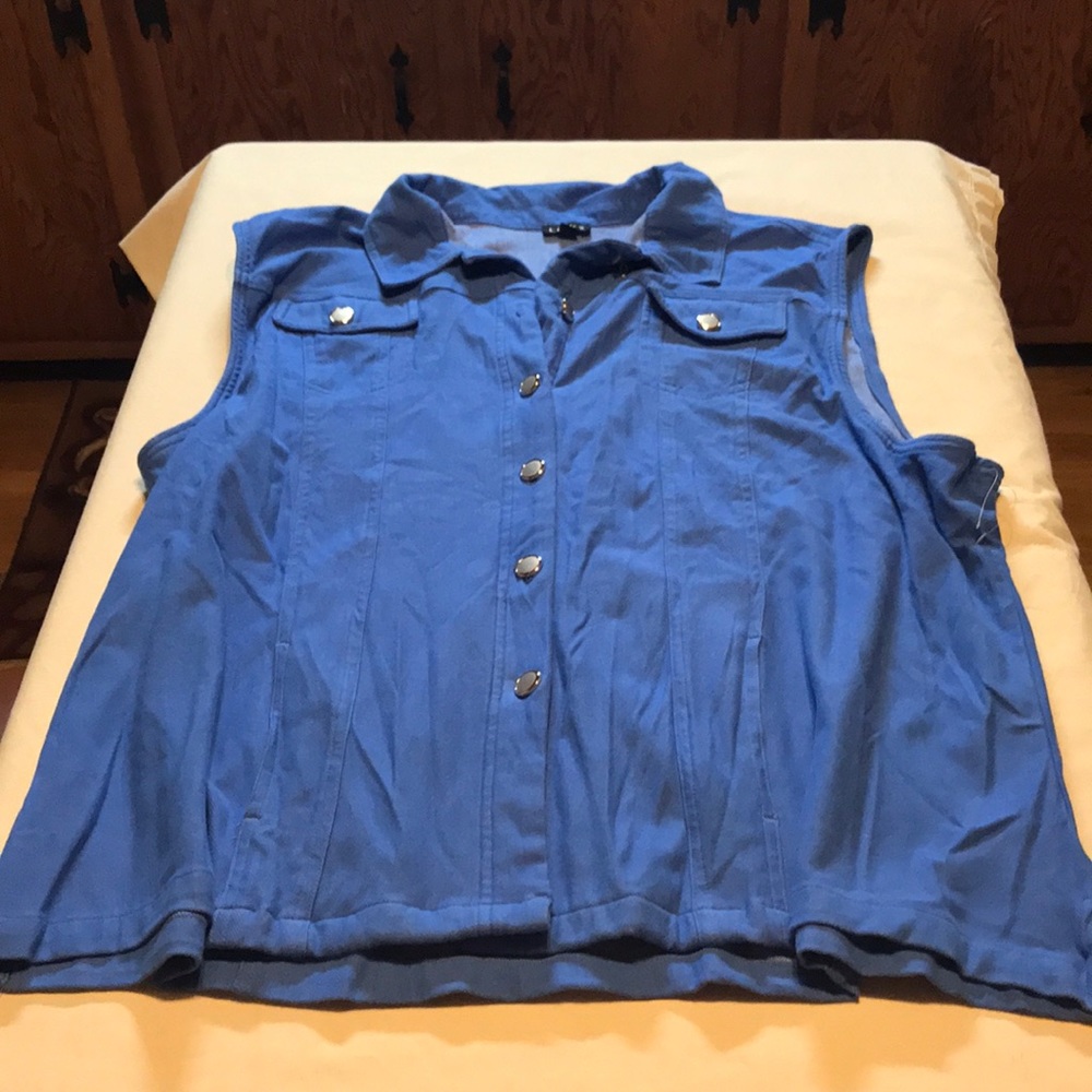 Links ladies sleeveless top blue 3x